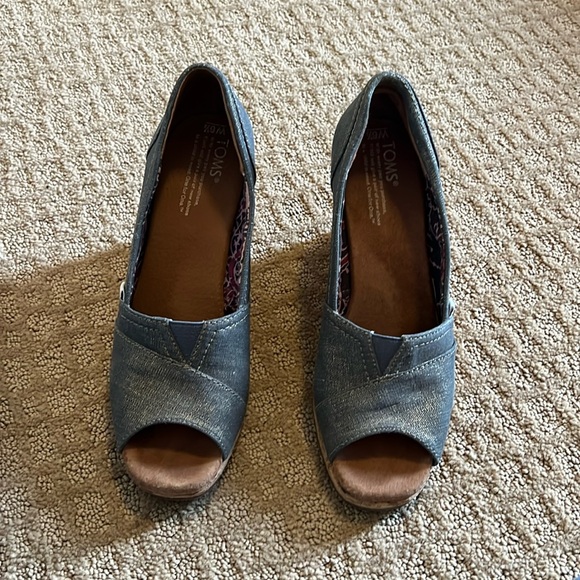 Toms Shoes - Toms Wedge sandals size 6.5. Denim color with gold sheen.